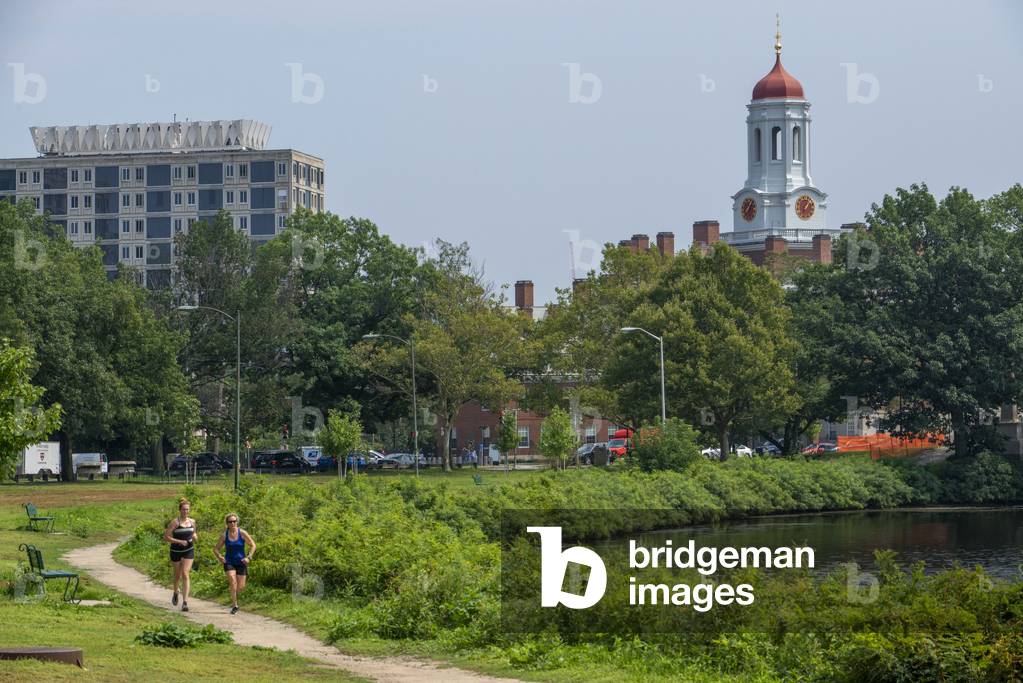 Running in Harvard University campus in Cambridge, Boston, USA 2021 (photo)
