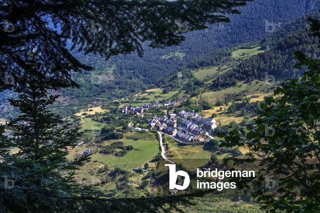 Mont village near Viella village in Aran Valley, Lleida, 2021 (photo)