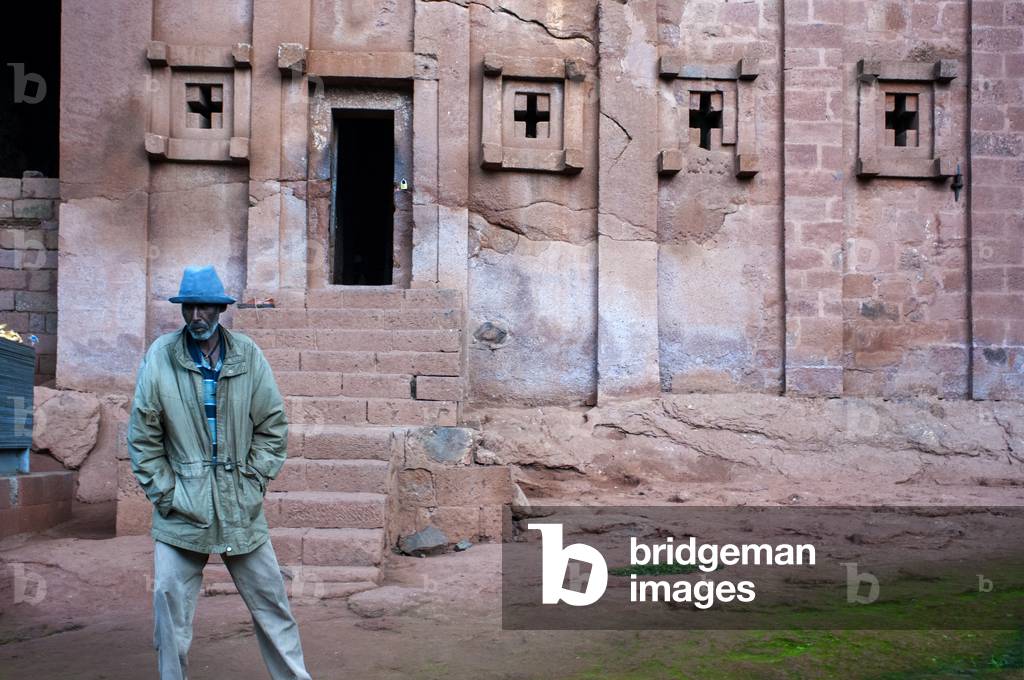 Inside interior Monolithic rock-cut Church of Bete Giyorgis or St, George UNESCO World Heritage Site, Lalibela, Amhara region, Northern Ethiopia (photo)