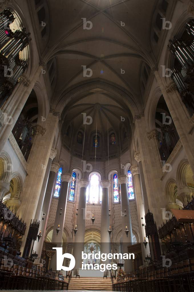 Cathedral of Saint John the Divine, Manhattan, New York, USA (photo)