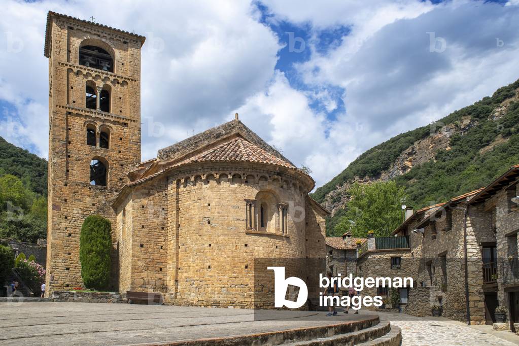 Beget village in La Garrotxa Natural Park, BEGET, Girona, 2021 (photo)