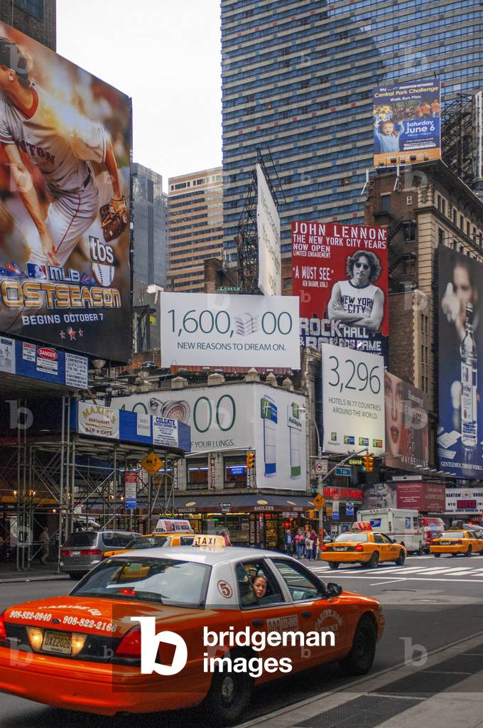 Times Square , New York City, 2021 (photo)