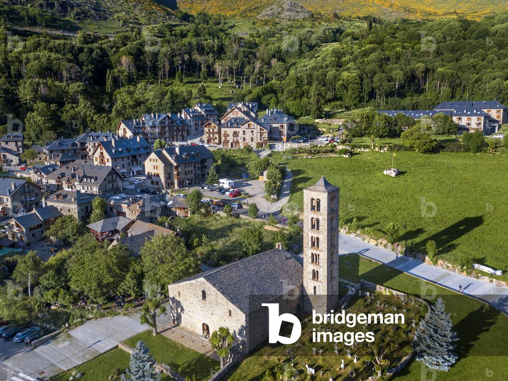 Aerial view of Taüll and church of Sant Climent de Taüll, Lleida, 2021 (photo)
