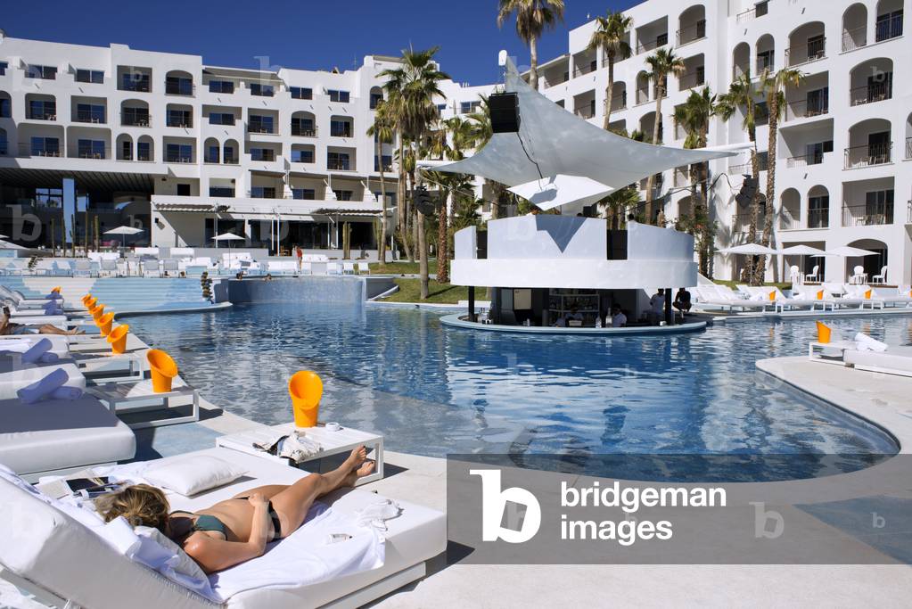 Pool area and rooms of Melia ME Cabo, Los Cabos, Sea of Cortez, Baja California, Mexico (photo)