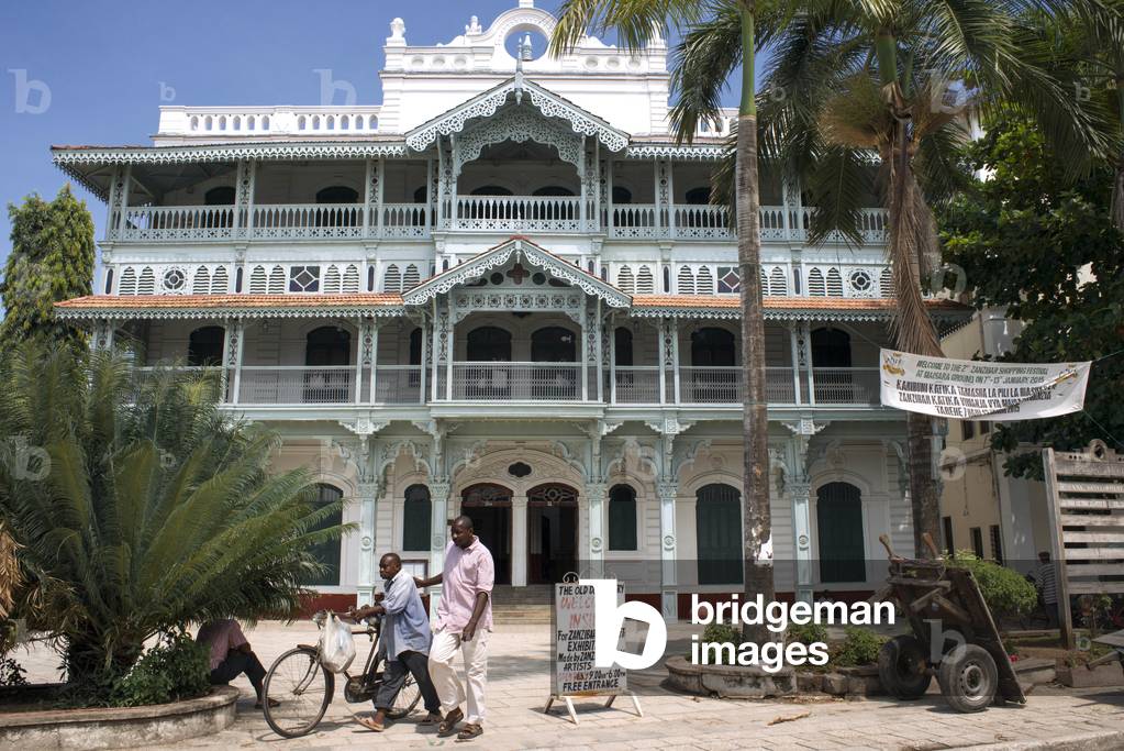 The Old Dispensary, or Ithnasheri Dispensary, typical of South-Asian architecture on Stone Town, Zanzibar, Tanzania, Africa (photo)