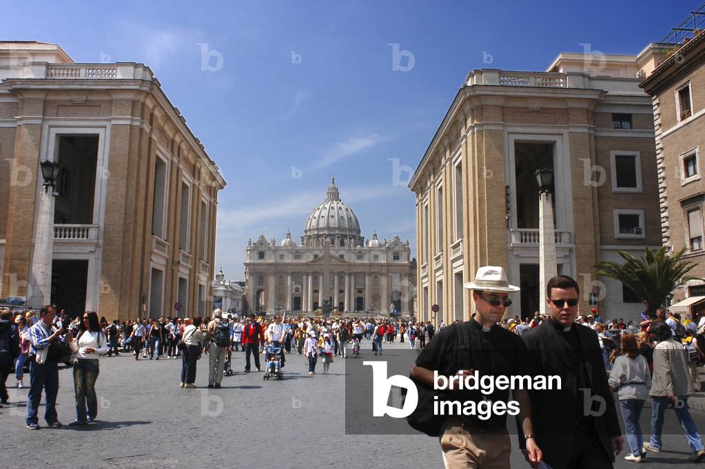 Priests in St Peter's Basilica, Vatican, Rome, Lazio, Italy, Europe (photo)