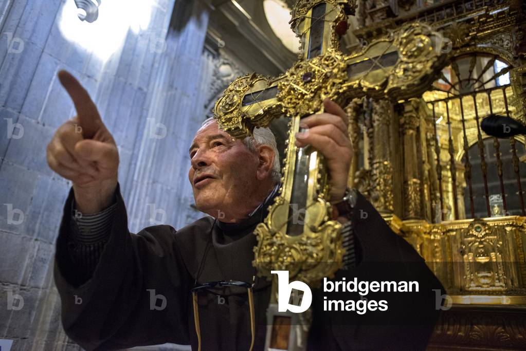 A monk at the monastery Santo Toribio in northern Spain, Sant Toribio of Liebana, Asturias, Cantabria, Spain, Europe (photo)