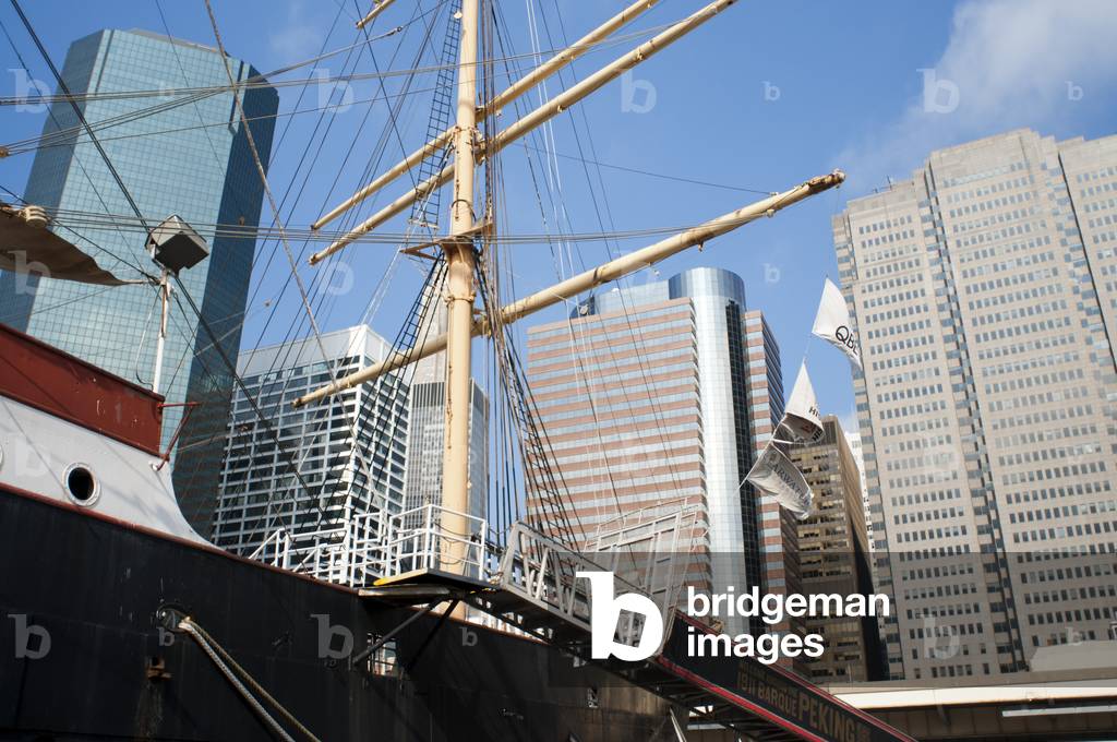 South Street and Seaport Pier 15, 16 and 17, lower Manhattan, New York, USA (photo)