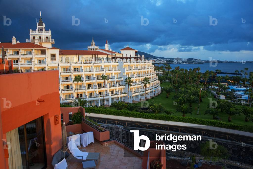 Sheraton La Caleta Resort & Spa and Hotel Riu Palace Costa Adeje Tenerife Island, Canary Islands, Spain (photo)