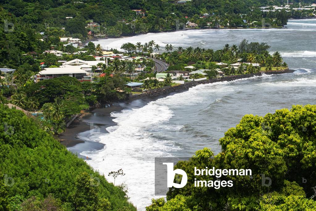 Tahara belvedere, Tahiti Nui, Society Islands, French Polynesia, South Pacific, View of Lafayette black sand beach from Point de View du Tahara'a Belvedere, Tahiti, 2020 (photo)