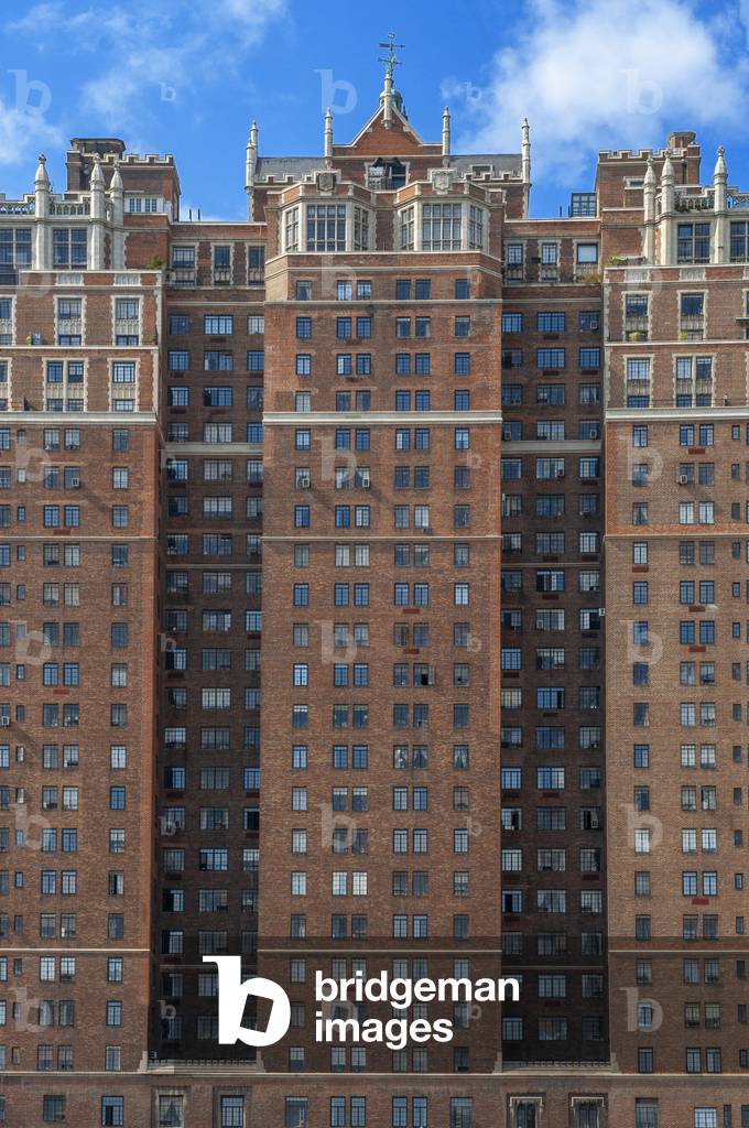 Tudor City building at the United Nations in Manhattan, New York City, 2021 (photo)