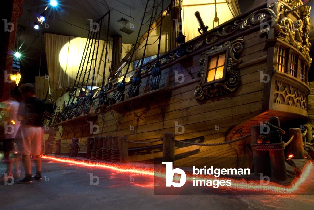 Revenge pirate galleon, Bahamas (photo)