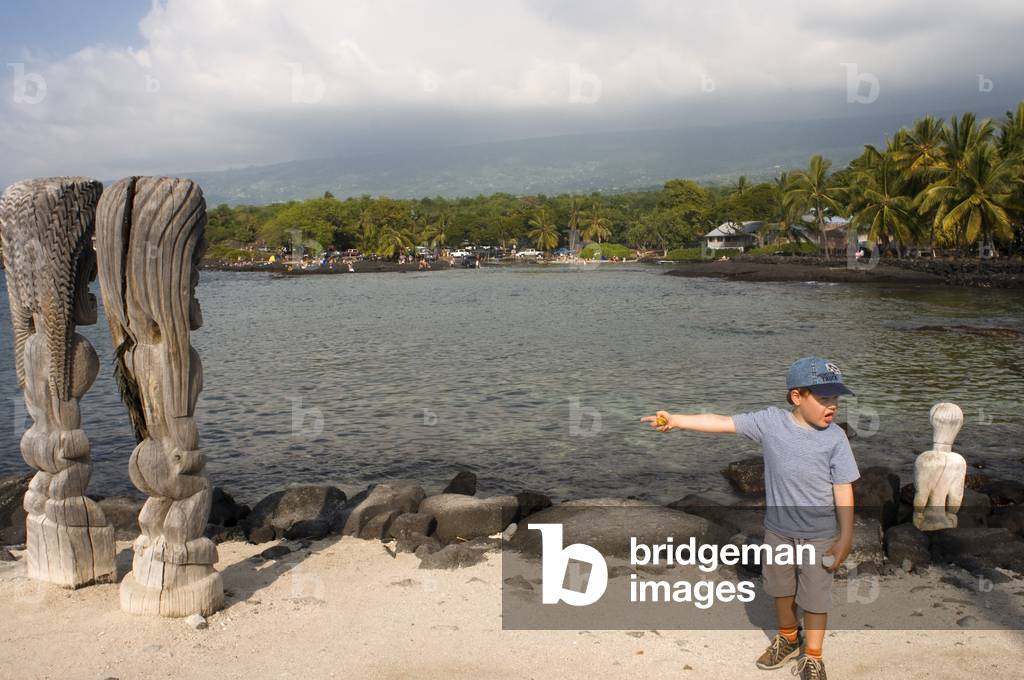 Hale O Keawe temple, Pu'uhonua o Honaunau National Historical Park, Big Island, Hawaii (photo)