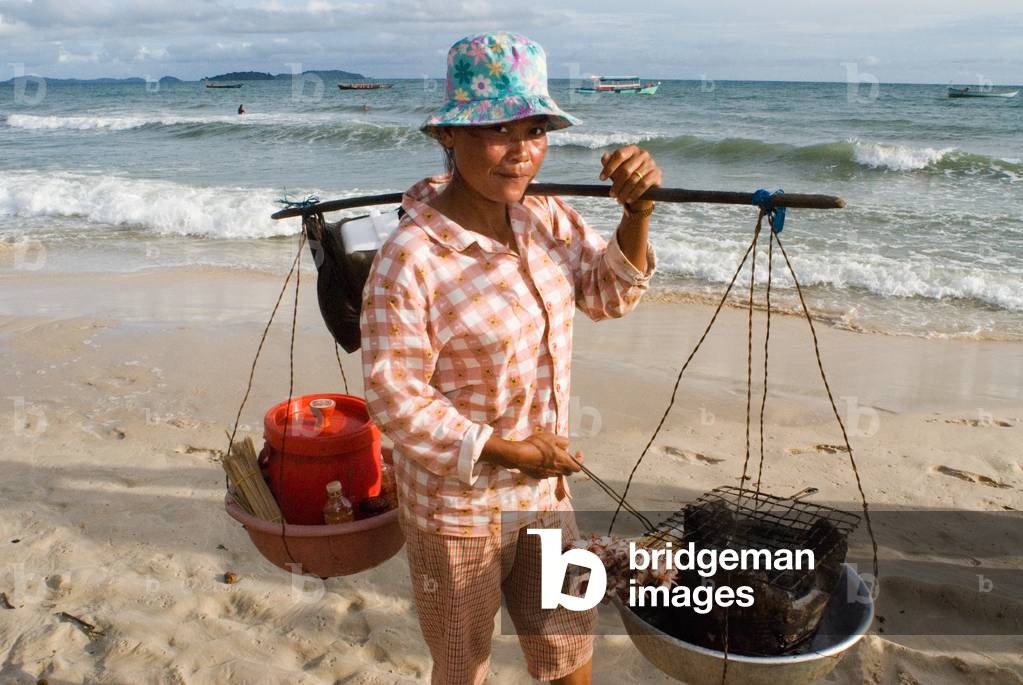 Selling Crayfish in Sihanoukville Beach, Cambodia (photo)