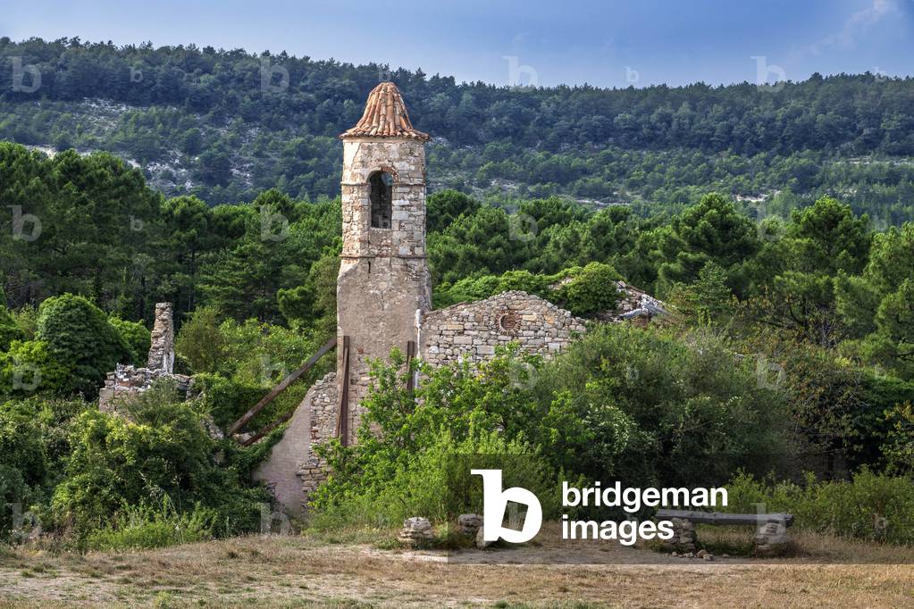 Abandoned village of La Mussara, TARRAGONA, 2021 (photo)