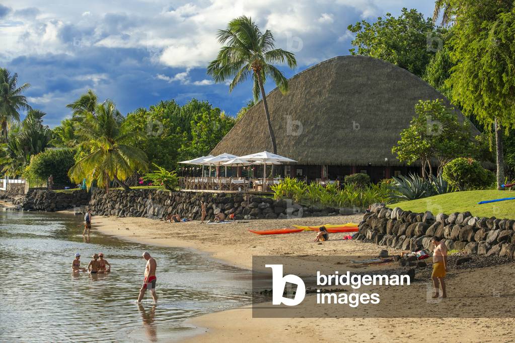Sunset in Le Meridien Hotel on the island of Tahiti, French Polynesia, Tahiti Nui, Society Islands, French Polynesia, South Pacific, 2020 (photo)