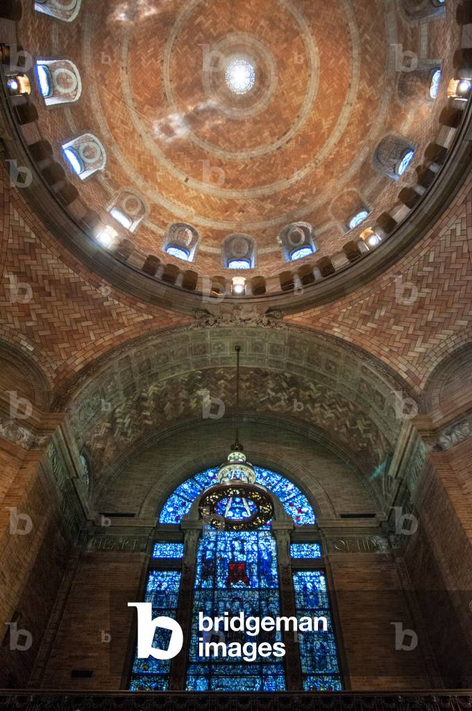 Inside of Columbia University's St. Pauls Chapel, New York City, 2021 (photo)