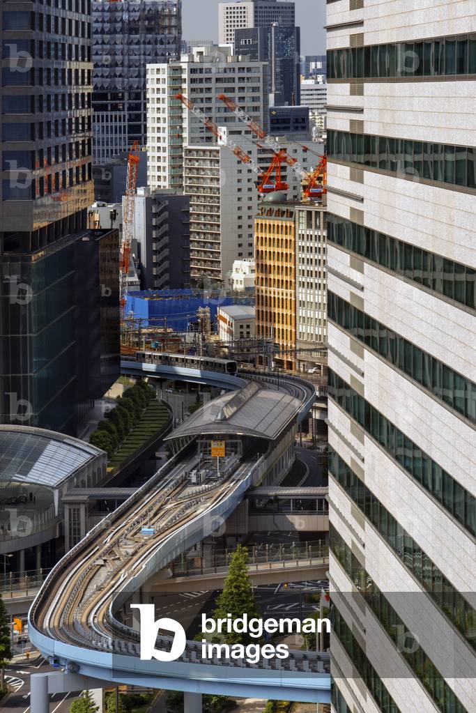 Japanese railway station in Ginza district,  tourists on subway train, Tokyo, Japan, March 2020 (photo)