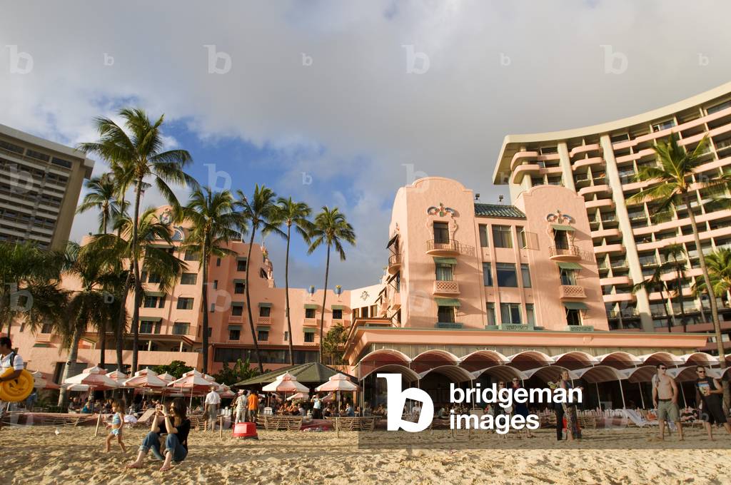Royal Hawaiian Hotel, Waikiki, O'ahu, Hawaii (photo)