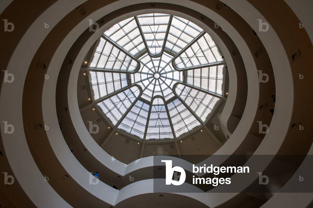 Large atrium within the Guggenheim Museum, New York City, 2021 (photo)
