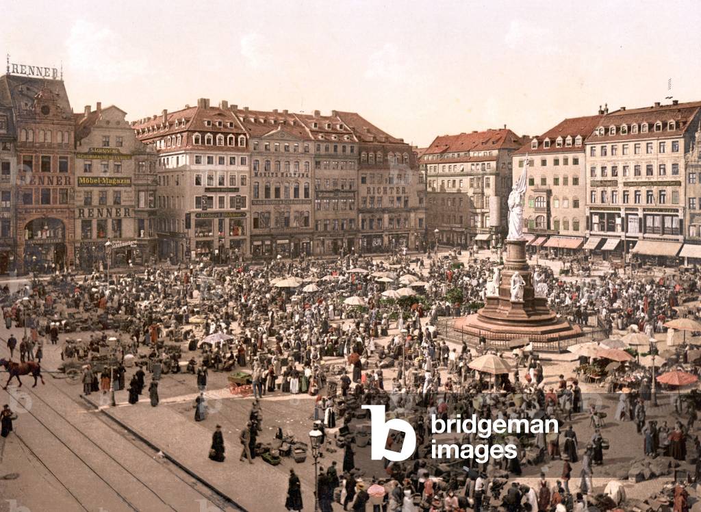 Market Day in the main square in Dresden, pub. c.1895 (postcard chromolithograph)