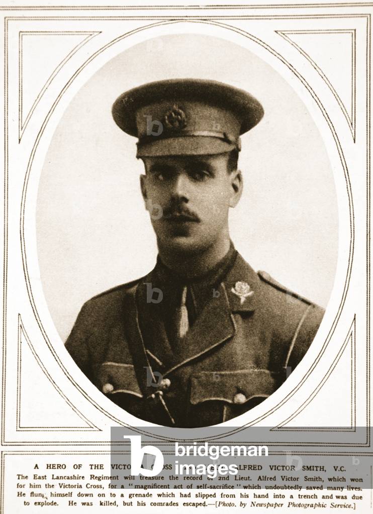 Immagine di Fotografia "Un eroe della Victoria Cross: 2° Lieut. Alfred Victor Smith", 20th Secolo di English P