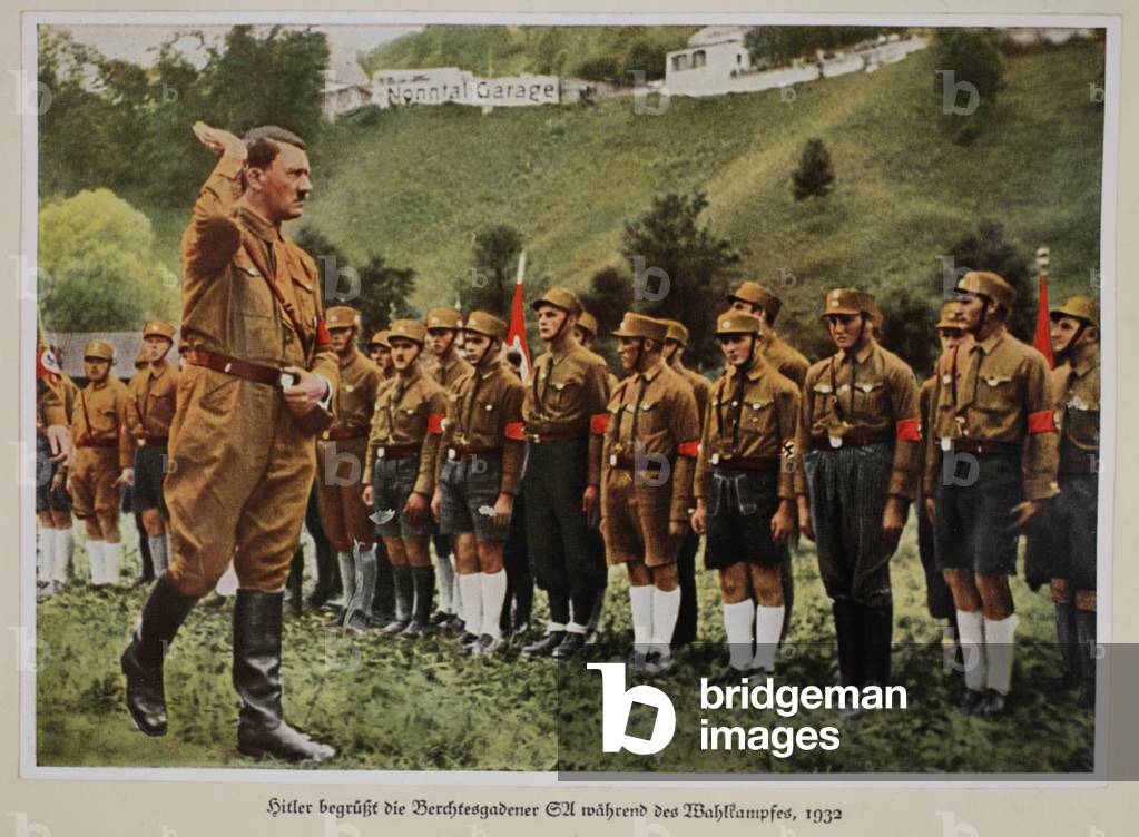 "Hitler begrüßt die SA von Berchtesgaden während der Wahlkampagne", 20. Jahrhundert von German School
