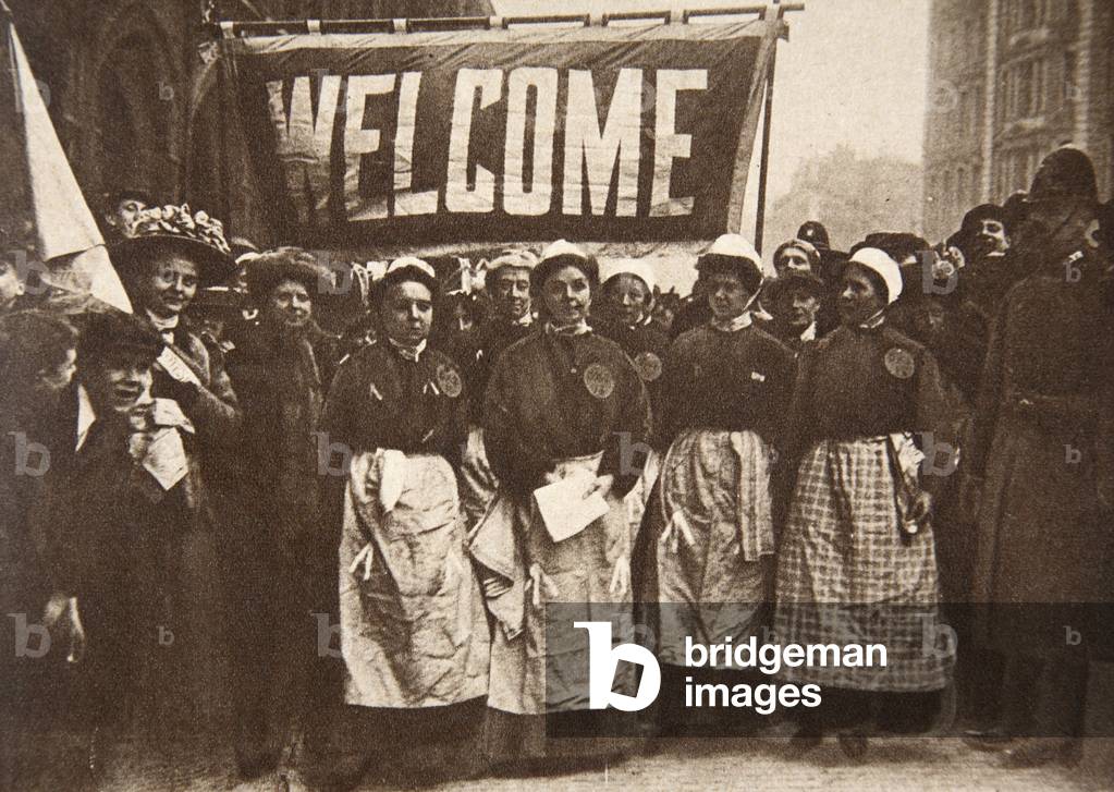 The Welcome to the victims of masculine tyranny, 1908 (b/w photo)