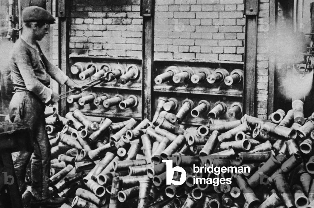 A 'National Industry' developing close co-operation in France and Great Britain: hardening shells in a French factory, from 'The Illustrated War News' (sepia photo)