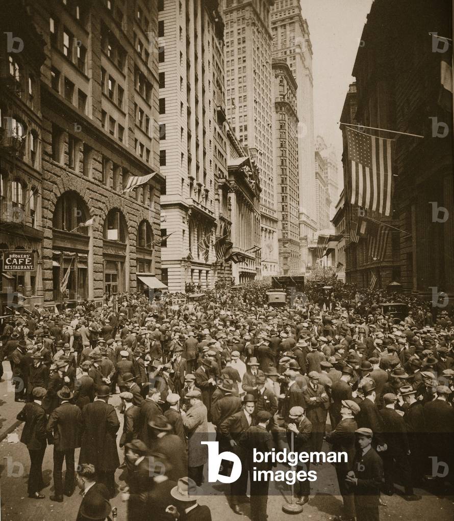 Wall Street, New York, 1918 (sepia photo)