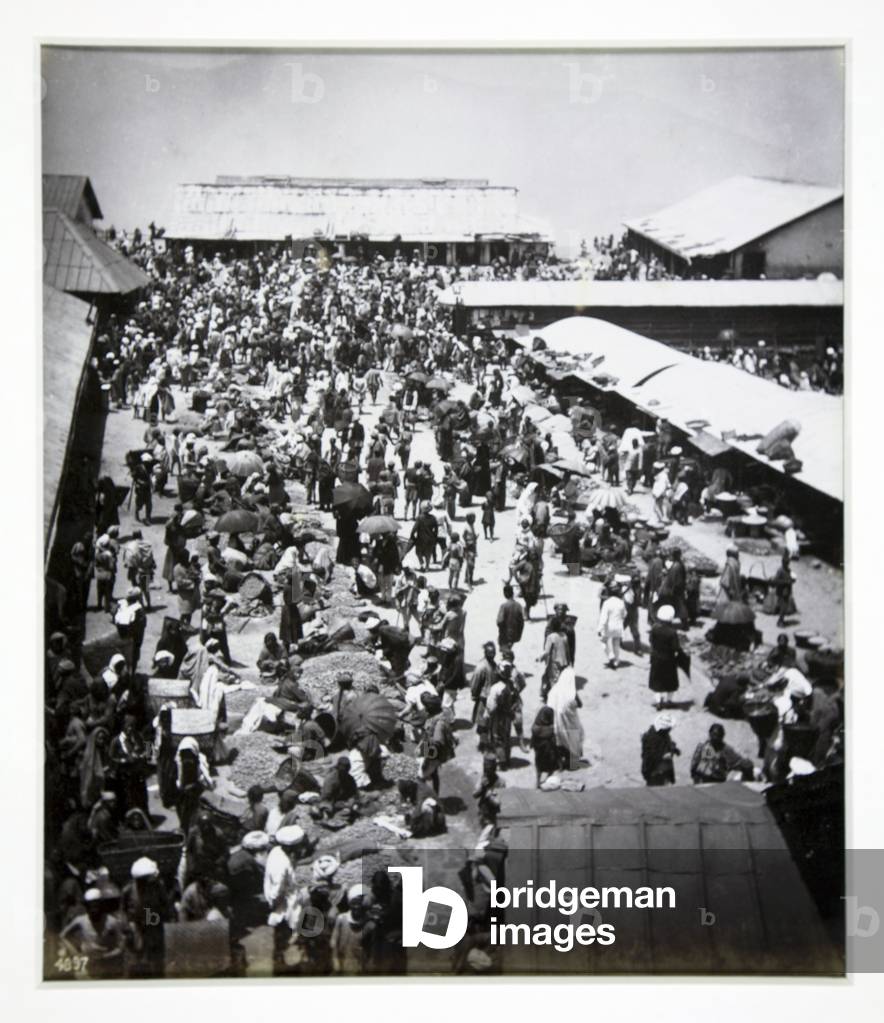 Bazaar, Darjeeling, Foto zugeschrieben Bourne & Shepherd, um 1880 (s/w Foto)