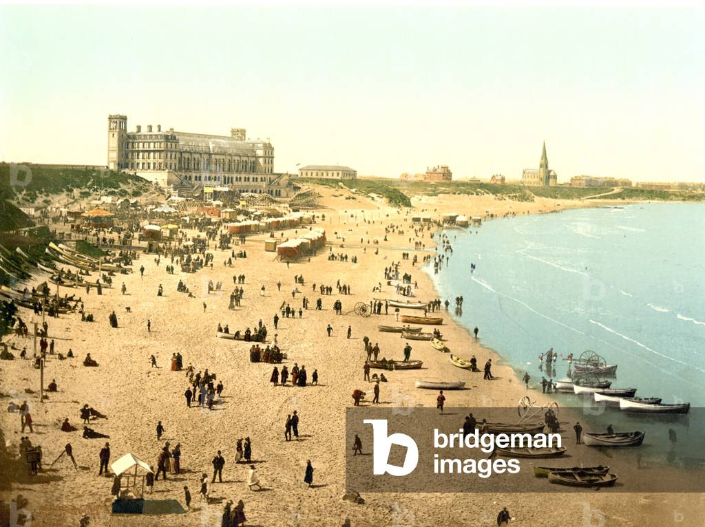 Long Sands, Tynemouth, c.1890 - 1900 (chromolithograph)