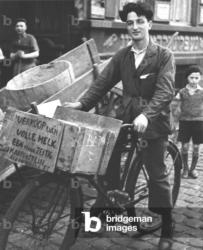 Delivery Boy, Antwerp Jewish Quarter 1934