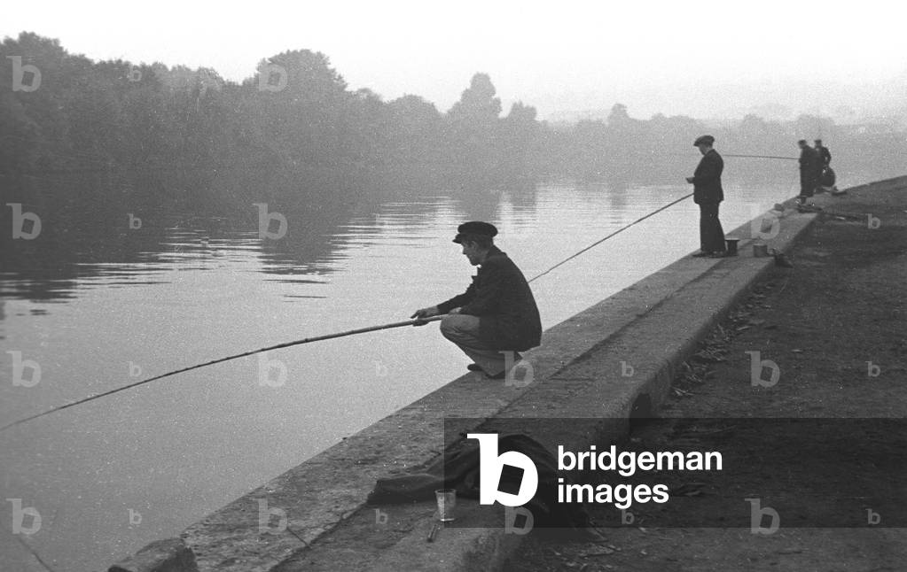 Fishermen, Paris 1936