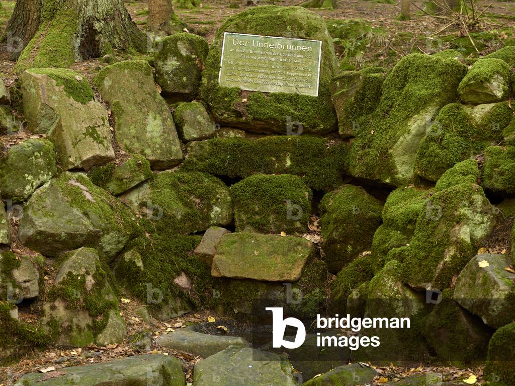 Detail of the Linden fountain, Mossautal-Huttenthal, Germany (photo)