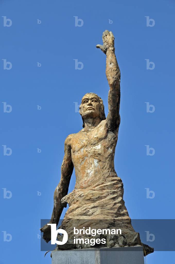 Tsunami statue, Sri Lanka (photo)