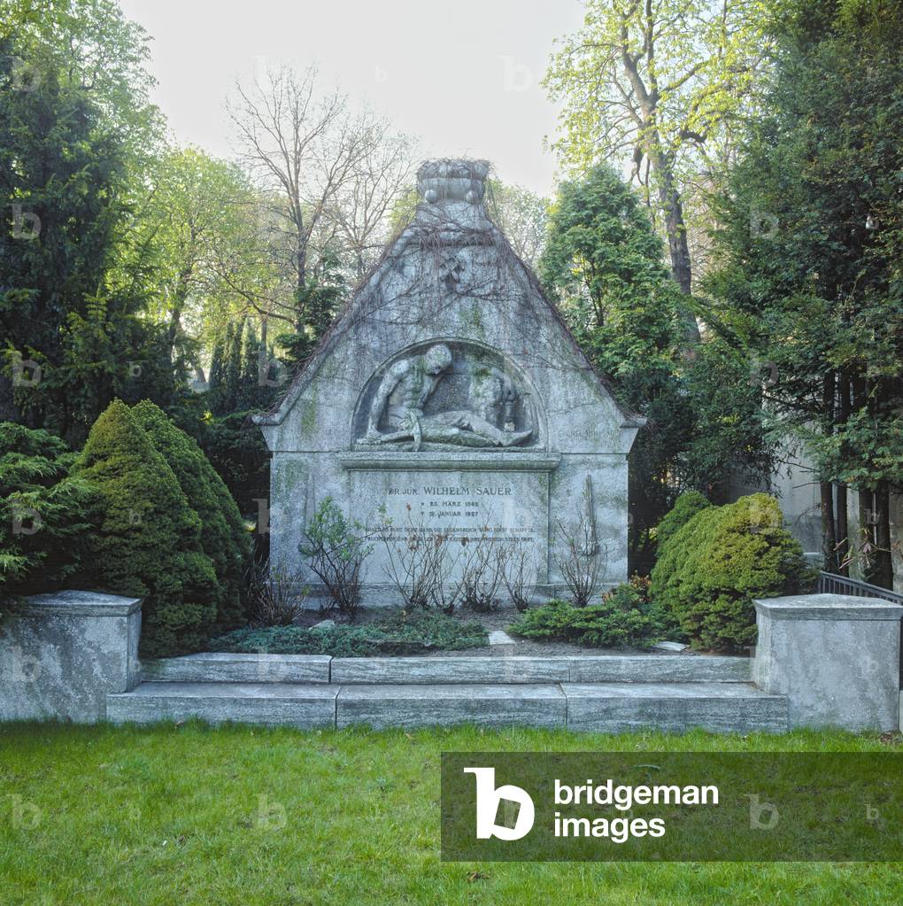 Grave of Dr. Wilhelm Sauer, Old St. Matthews cemetery, Berlin, Germany (photo)