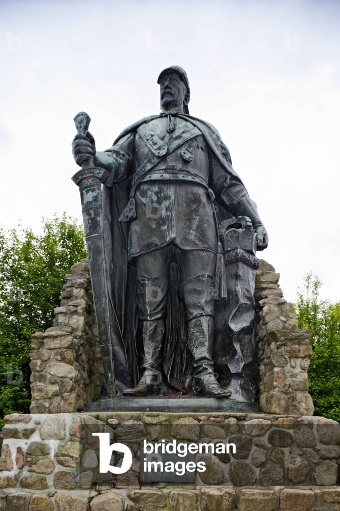 Bismarck monument, by Adolf Brutt, Ascheffel, Germany (photo) (see also 696286-9)