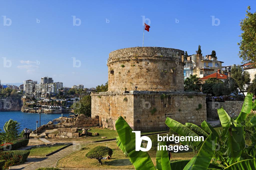 Hidirlik tower, Antalya, Turkey (photo)