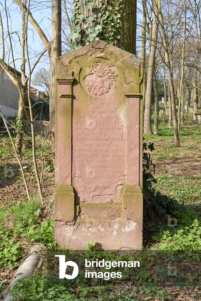 Gravestone at the cemetery of the church Saint Boniface, Alsheim (colour photo)