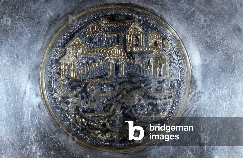 Ocean City Cup, depicting a city by the sea, decorated with marine life, August Raurica (silver)