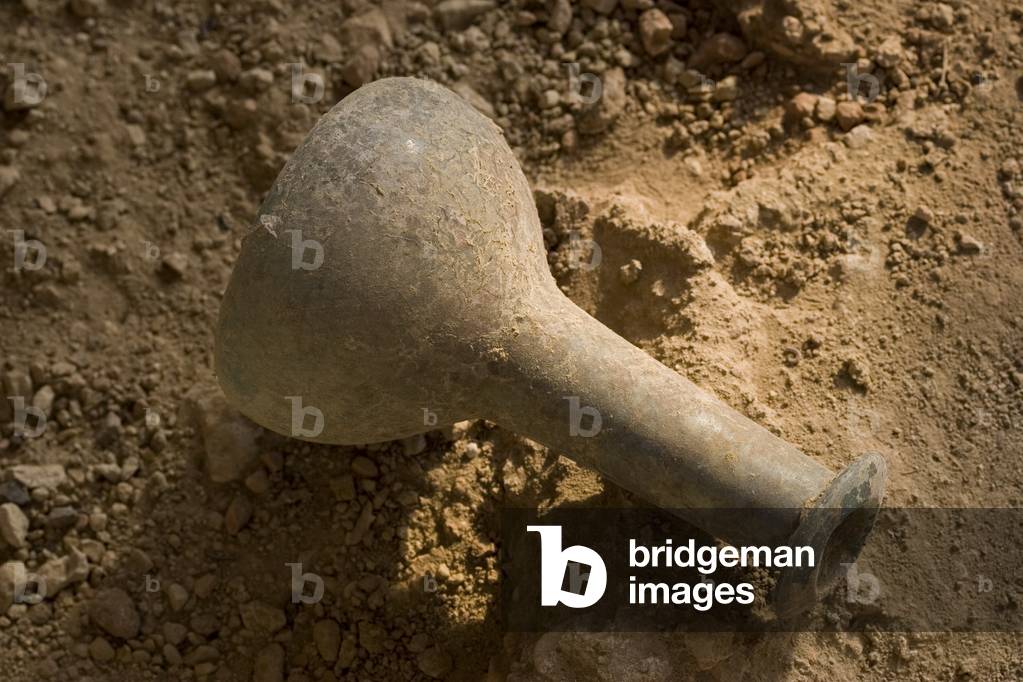 Perfume bottle (glass)