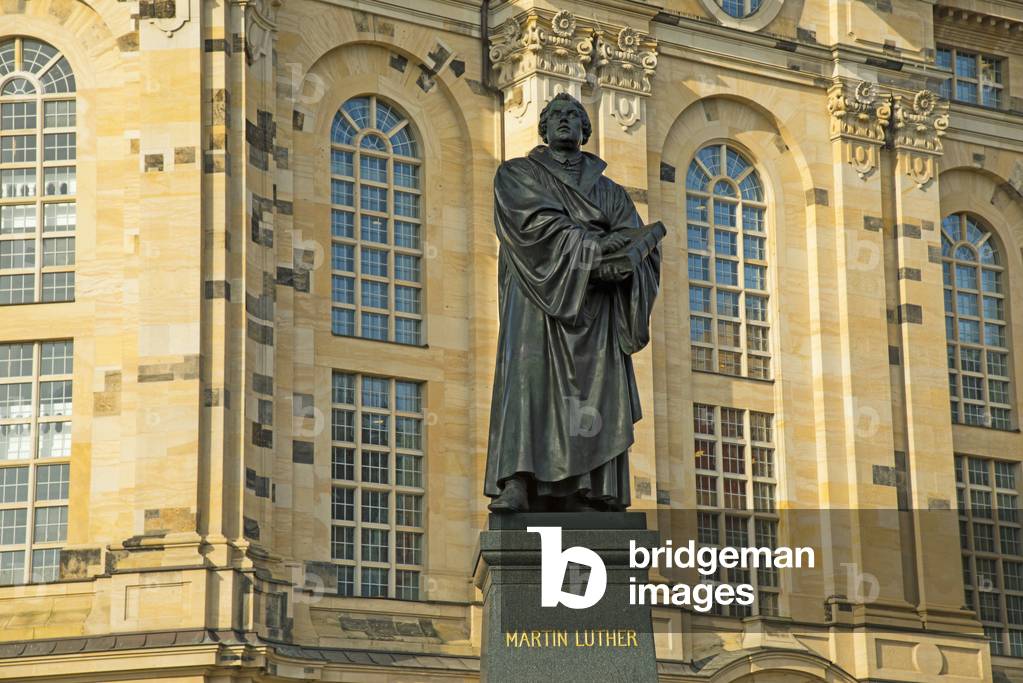 Memorial to Martin Luther, Neumarkt, Dresden, Germany (photo)