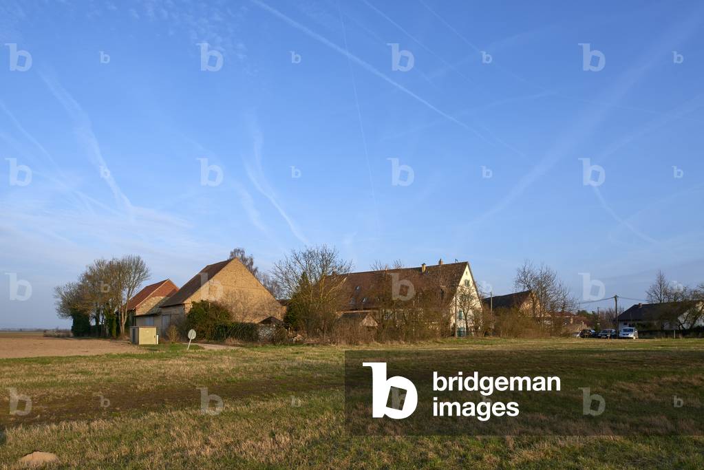 View of the Sandhof with remains of the 16th century wall, Eich (colour photo)
