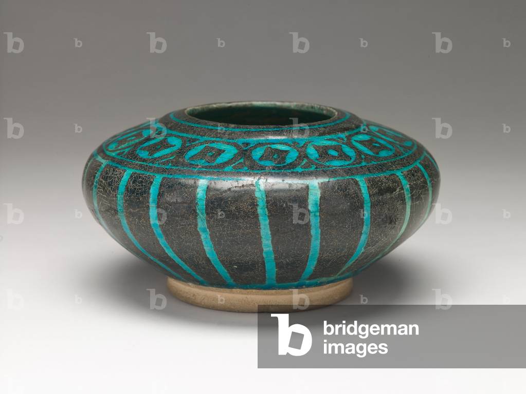 Bowl, Saljuq period, late 12th to early 13th century (glazed fritware with underglaze carved slip decoration)