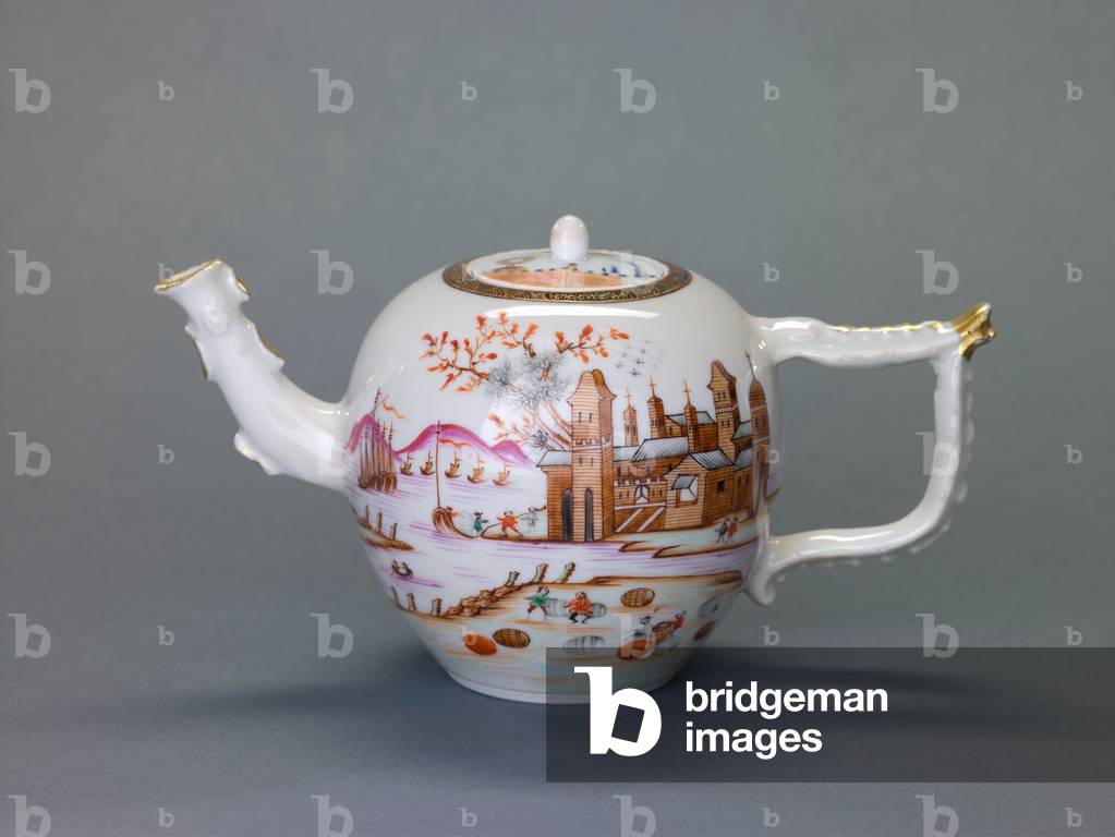 Covered teapot with design of European harbour scene in the Meissen style, Qianlong period, mid-18th century (porcelain with overglaze polychrome enamel & gold)
