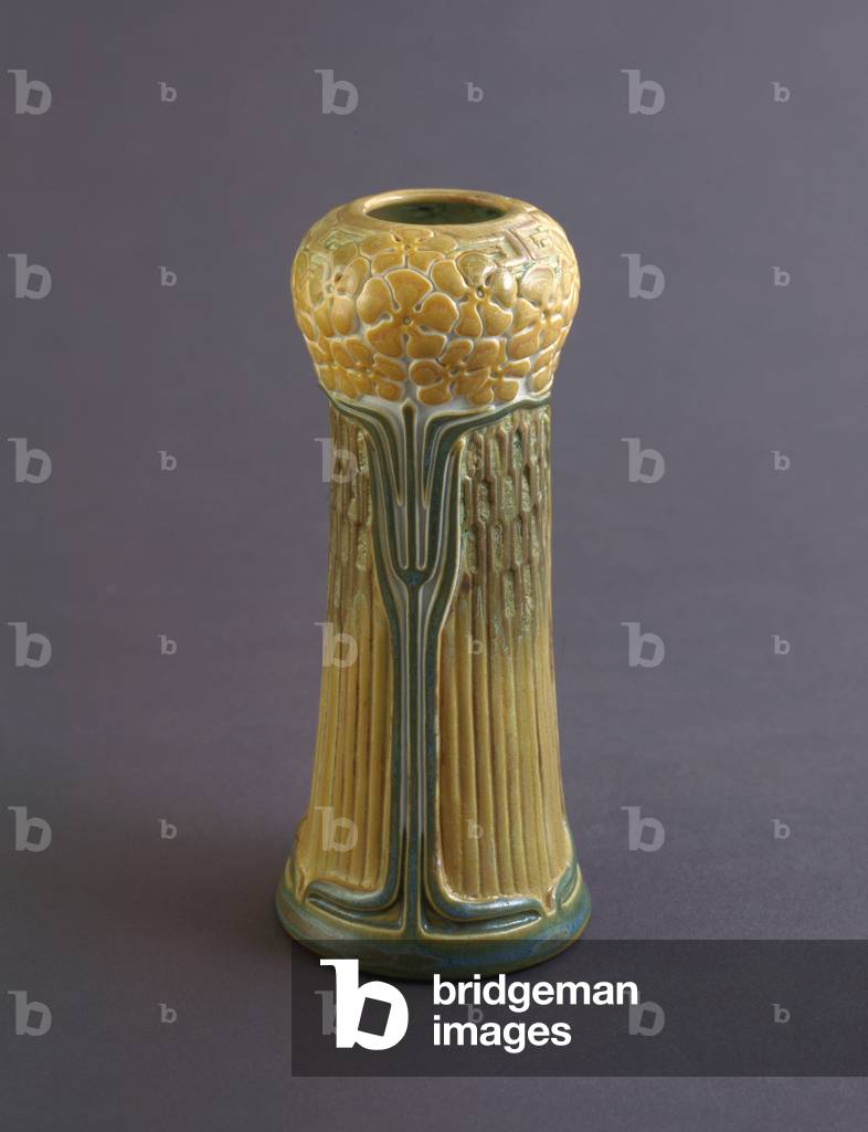 Vase, 1910 (glazed porcelain)