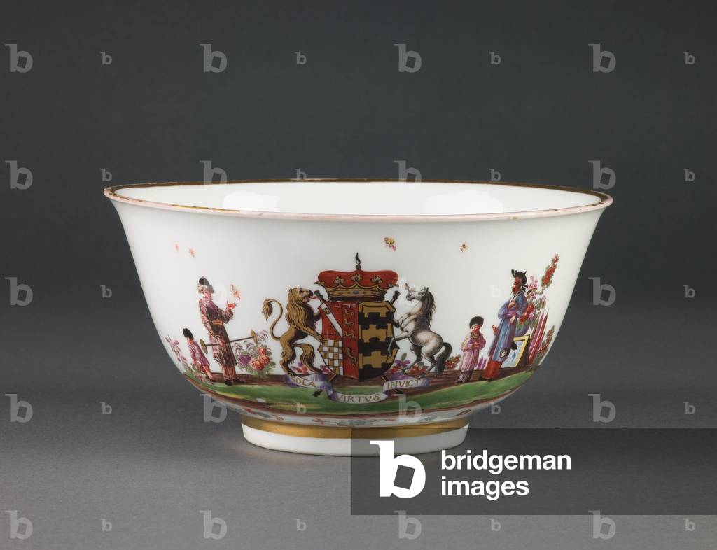 Bowl, c.1733 (glazed porcelain with enamel decoration & gilding)