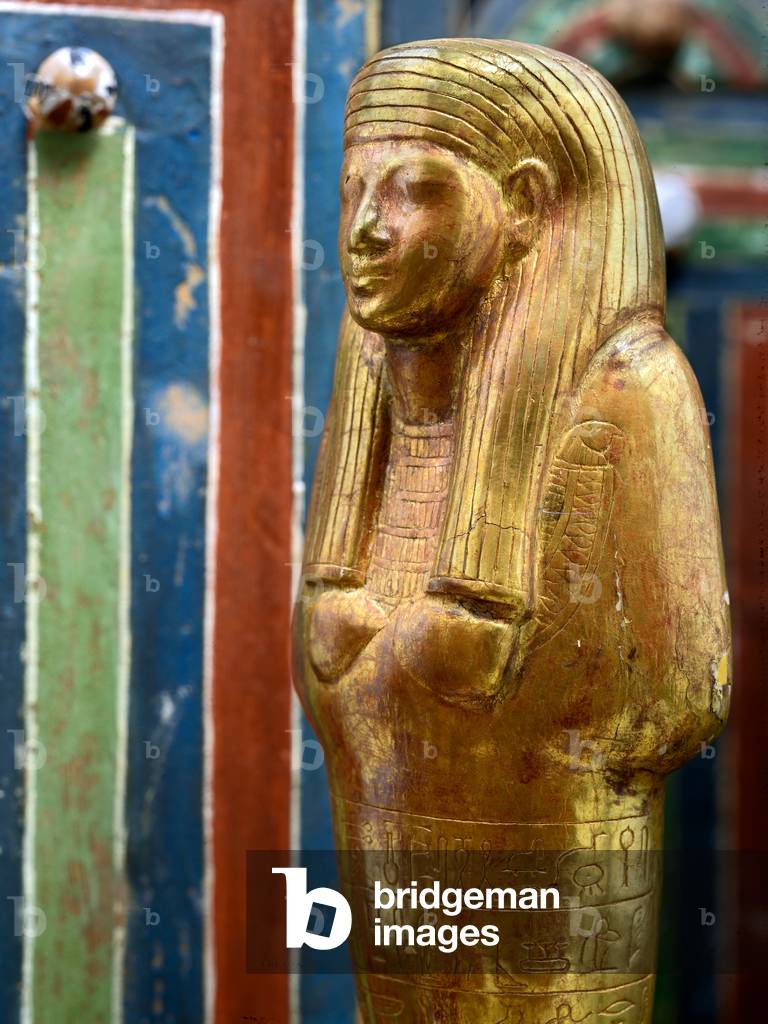 shabtis and shabti boxes