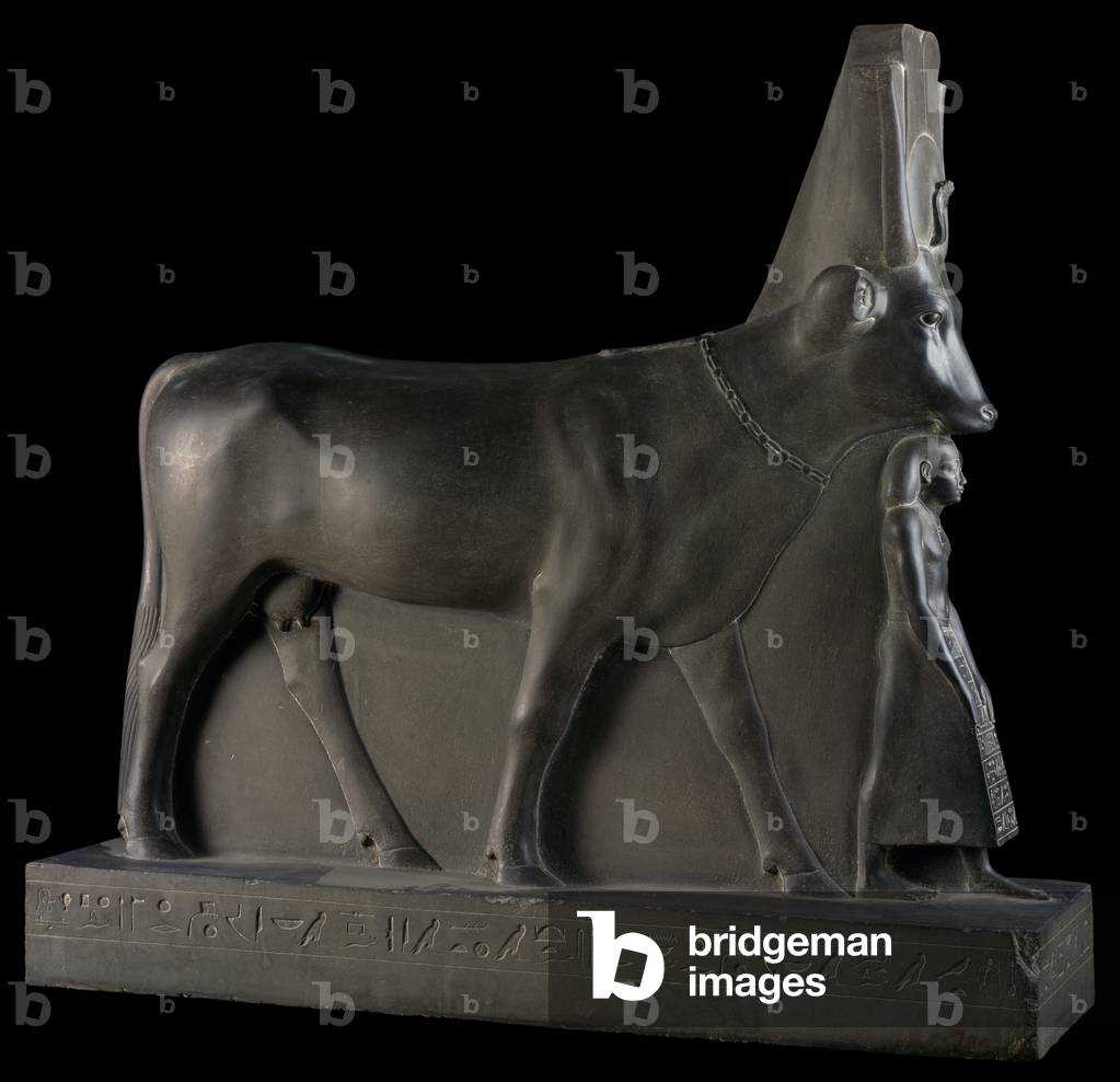 Statue of Hathor and Psammtik, from Saqqara, Late Period (schist)